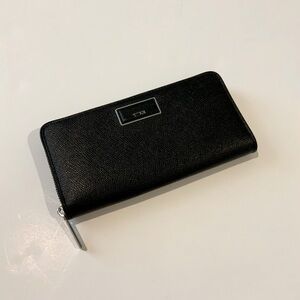 Tumi wallet